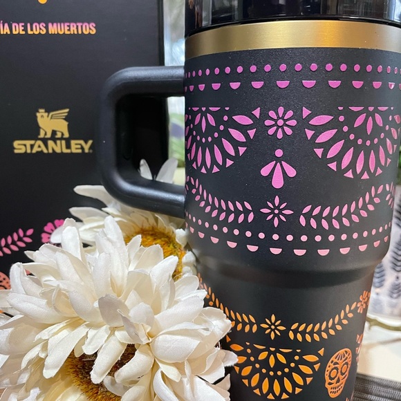 Stanley Dia De Los Muertos H2.0 Tumbler 20oz Midnight Cantina Mexico - Picture 2 of 3